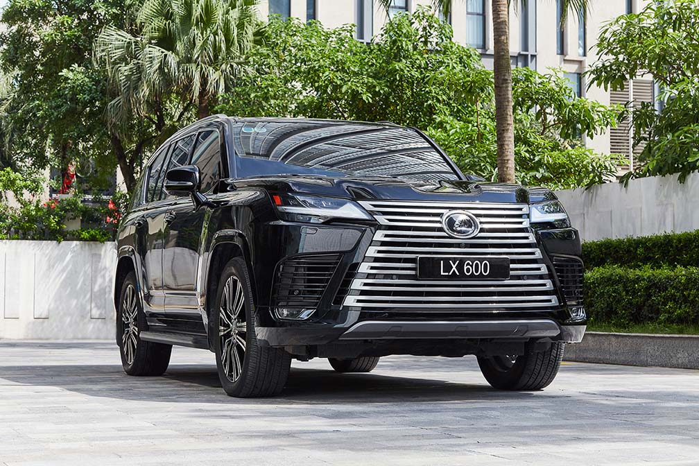Lexus LX 600 Urban 2026 B ng Gi V Th i Gian Giao H ng Chi Ti t